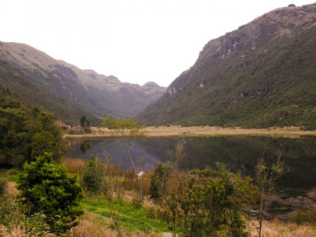 Laguna Liaviucu i Cajas nationalparken
