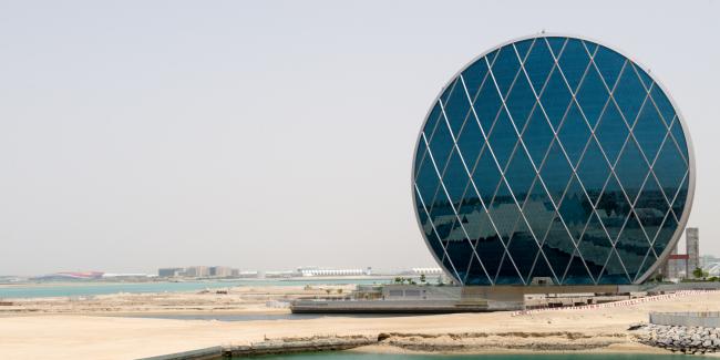 Yas øen med Ferrari World, Formel 1 bane og verdens største vandland